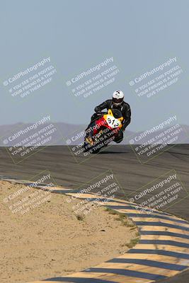 media/Mar-28-2022-Superbike Trackdays (Mon) [[b8603d0f67]]/Open Track Time/Turns 9 and 10/